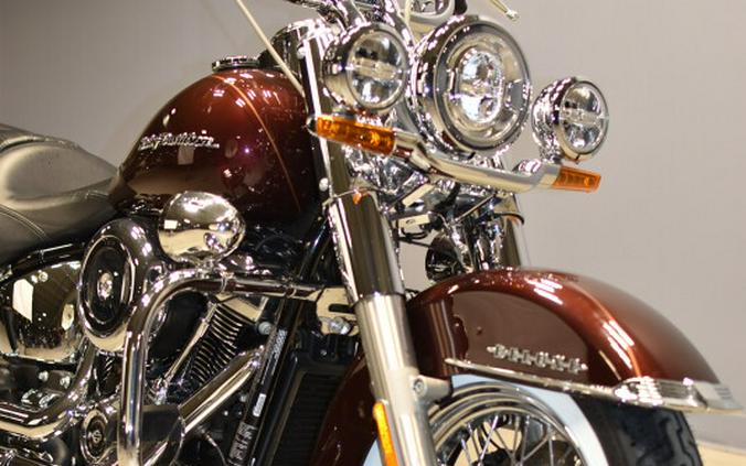 2018 Harley-Davidson Deluxe FLDE