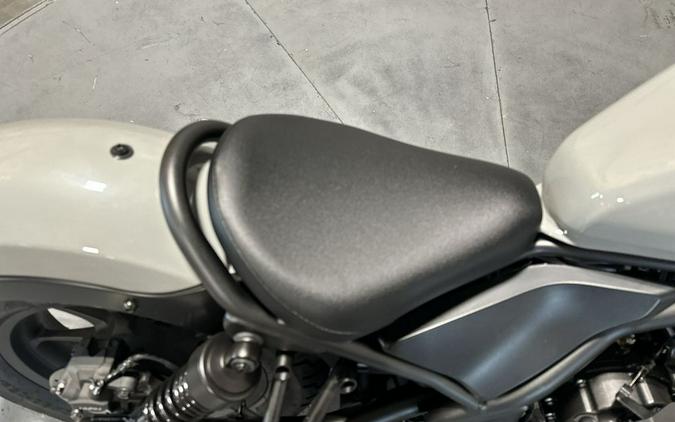 2026 Honda Rebel® 300 E-Clutch