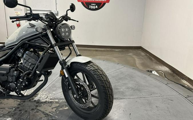 2026 Honda Rebel® 300 E-Clutch