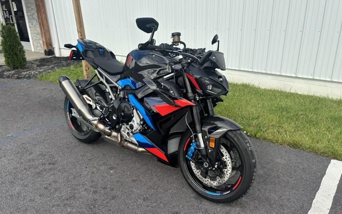 2026 BMW M 1000 R