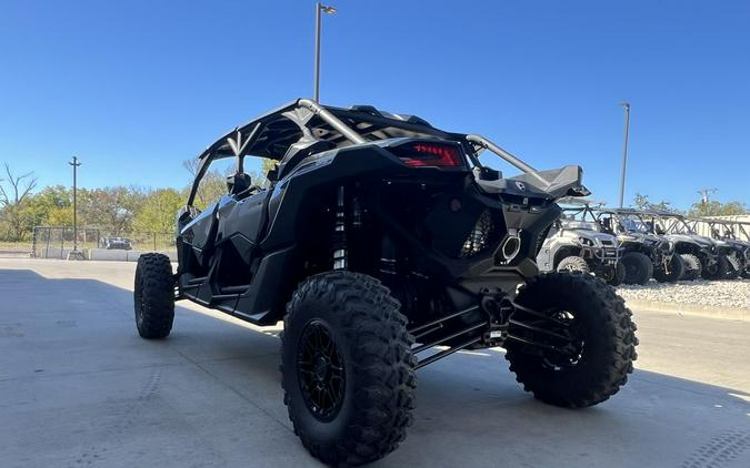 2026 Can-Am® Maverick X3 Max X RS Turbo RR Triple Black_4.5 in