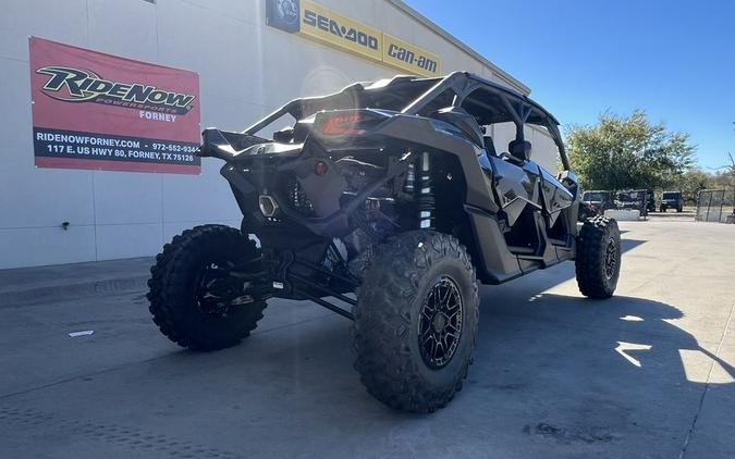 2026 Can-Am® Maverick X3 Max X RS Turbo RR Triple Black_4.5 in