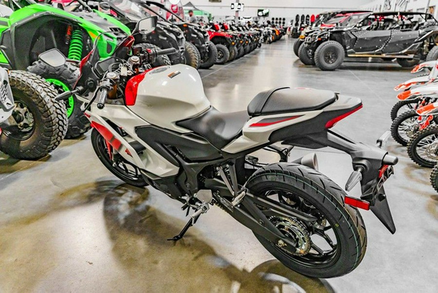 2026 Yamaha YZF-R3 70th Anniversary Edition R3