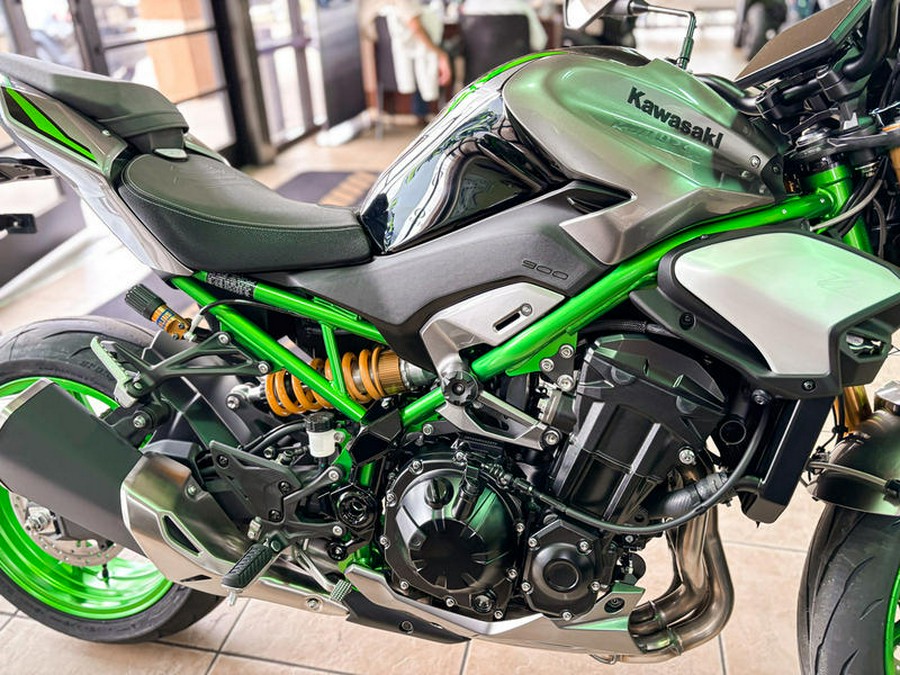 2025 Kawasaki Z900 SE ABS