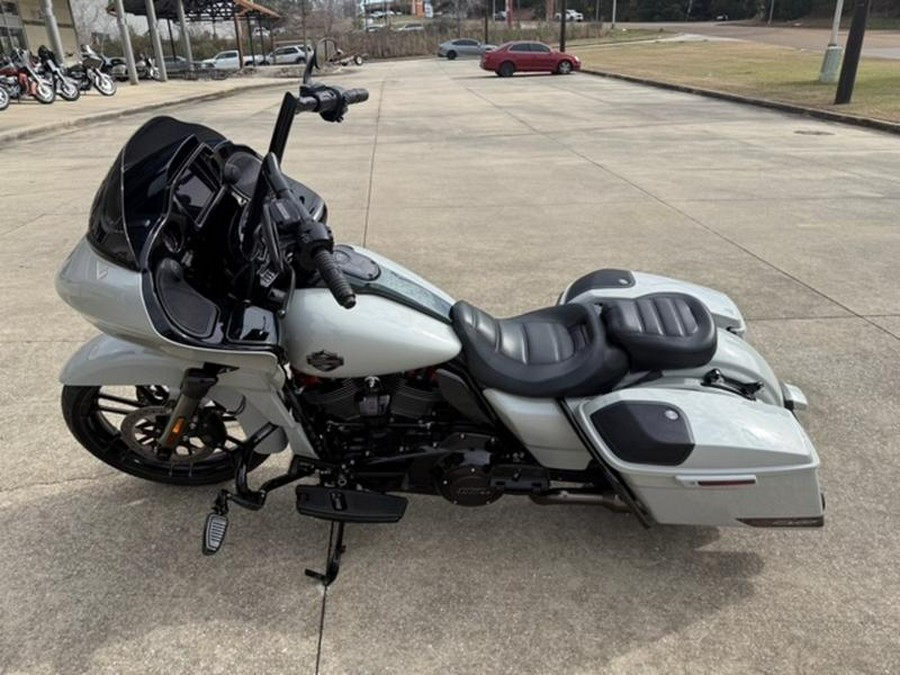 2020 Harley-Davidson® FLTRXSE - CVO™ Road Glide®