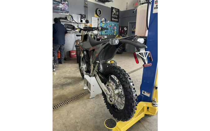 2025 Stark Future ENDURO 18"-- GRAY