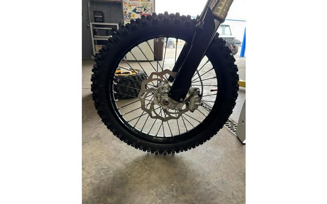 2025 Stark Future ENDURO 18"-- GRAY