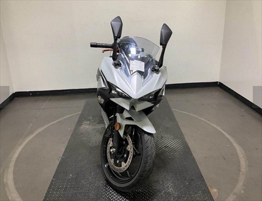 2025 Kawasaki Ninja 500 ABS