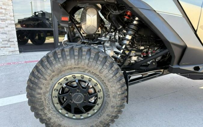 2027 Can-Am Maverick R MAX X Rc With Smart-Shox