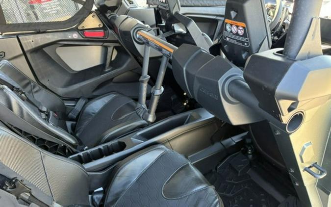 2027 Can-Am Maverick R MAX X Rc With Smart-Shox