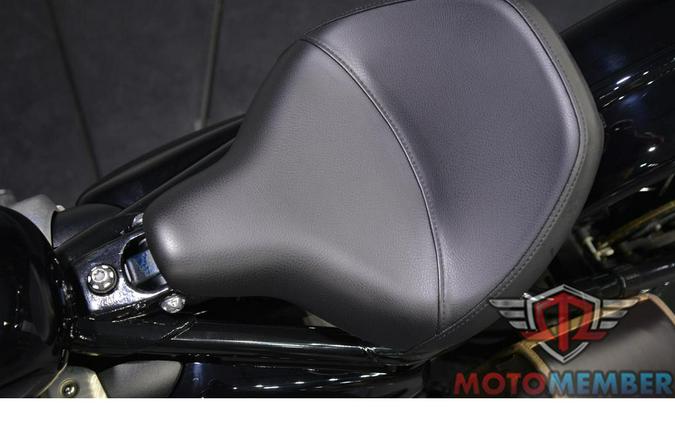 2019 Triumph BONNEVILLE BOBBER