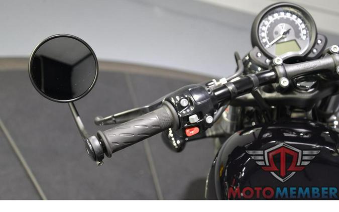 2019 Triumph BONNEVILLE BOBBER