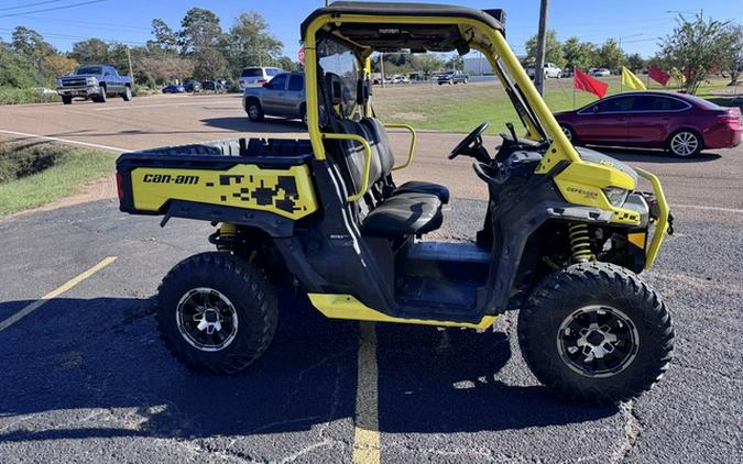 2019 Can-Am Defender X mr HD10