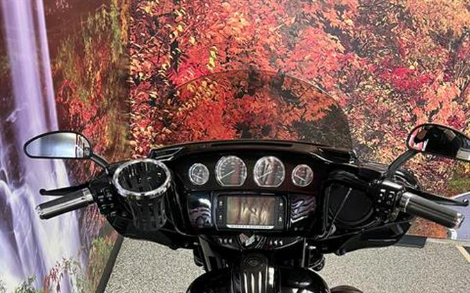 2017 Harley-Davidson CVO STREET GLIDE