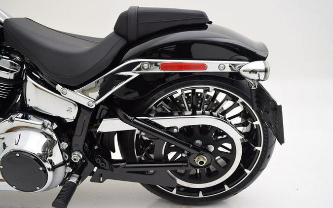 2025 Harley-Davidson Softail FXBR - Breakout