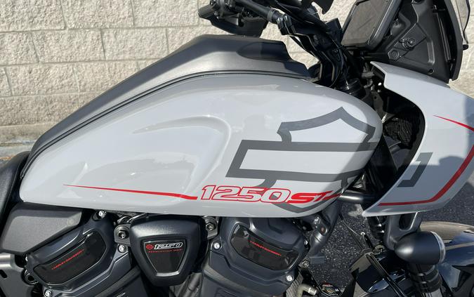 2025 Harley-Davidson Pan America® 1250 ST
