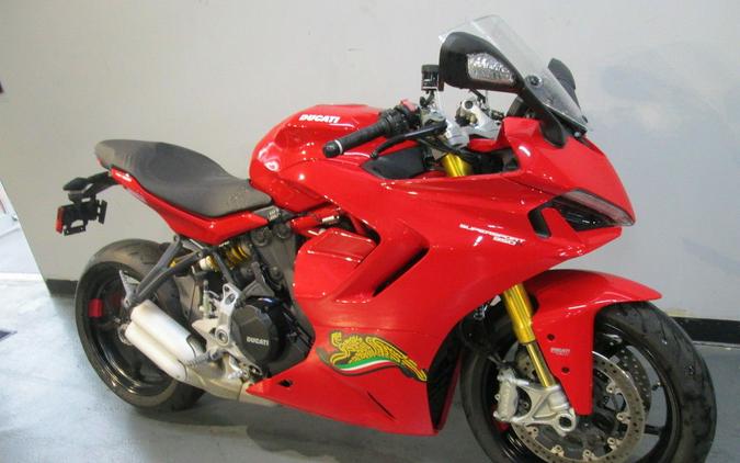 2022 Ducati SuperSport 950 S Ducati Red fairing