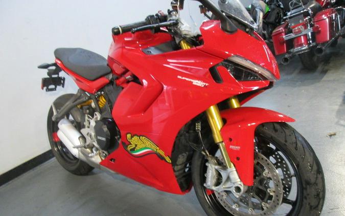 2022 Ducati SuperSport 950 S Ducati Red fairing