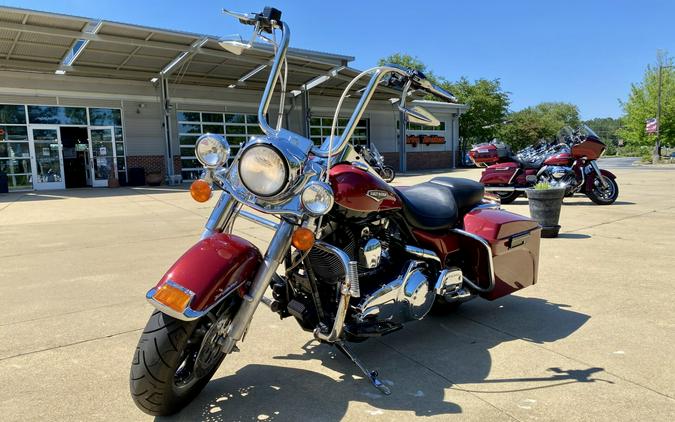2007 Harley-Davidson Road King Classic RED/BLK PRL W/PINSTRIPE