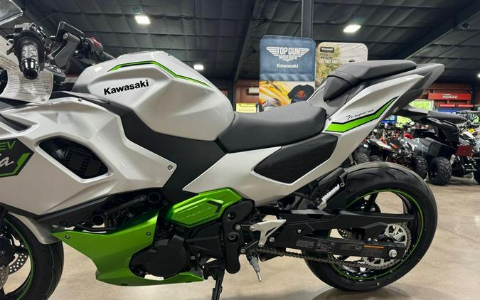 2024 Kawasaki Ninja® 7 Hybrid ABS