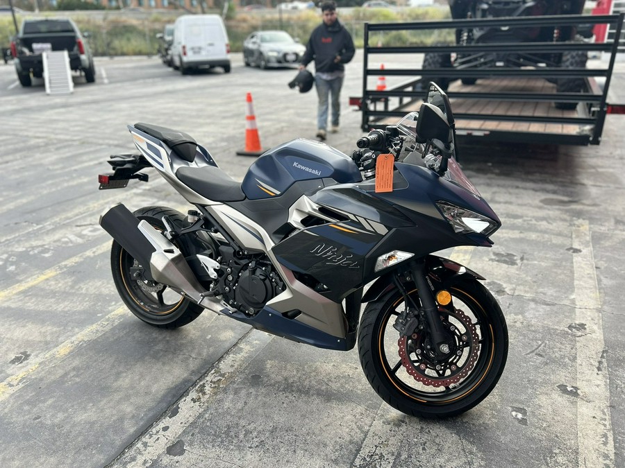 2023 Kawasaki NINJA 400 ABS