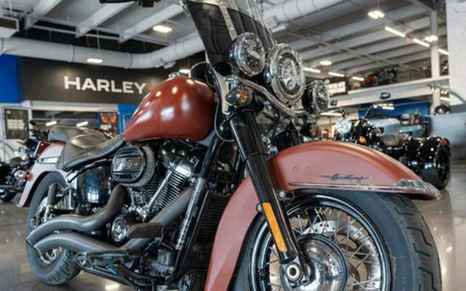 2018 Harley-Davidson FLHCS - Softail Heritage Classic 114