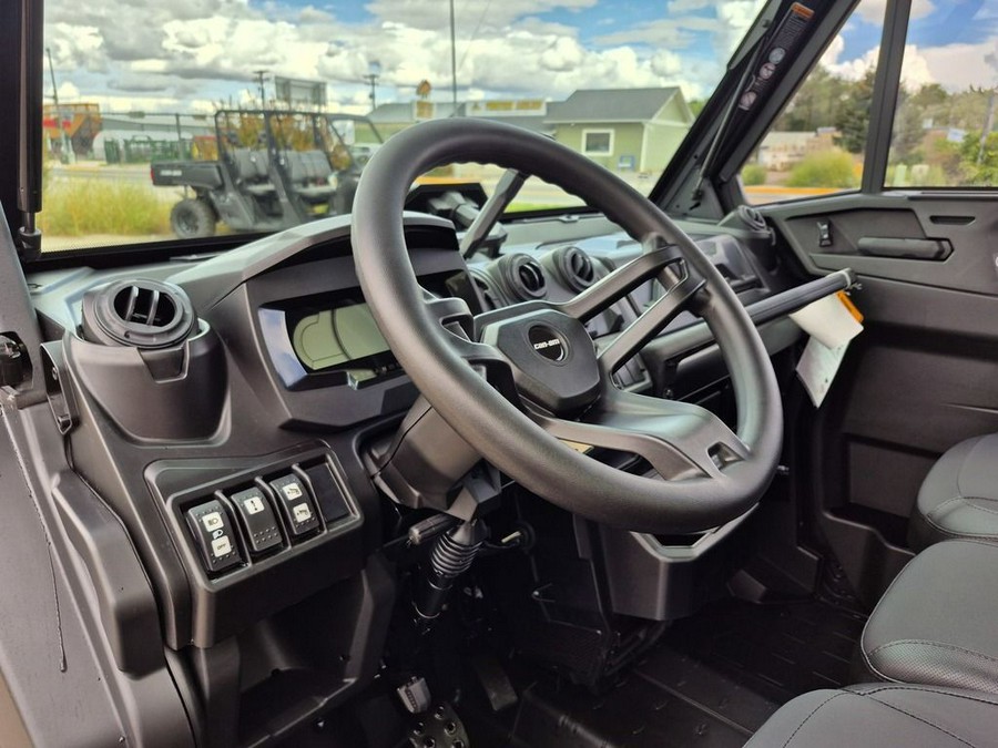 2026 Can-Am® Defender PRO Limited HD10