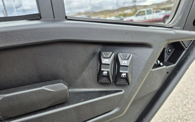 2026 Can-Am® Defender PRO Limited HD10