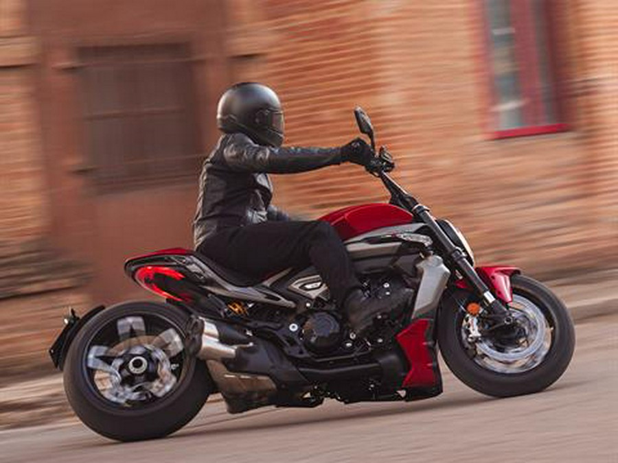 2025 Ducati XDiavel V4