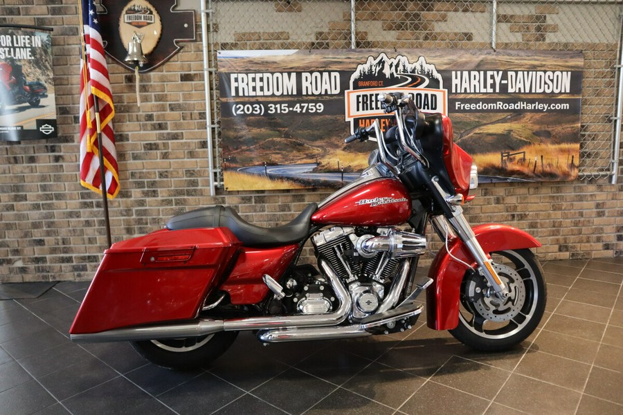 2013 Street Glide® (FLHX)