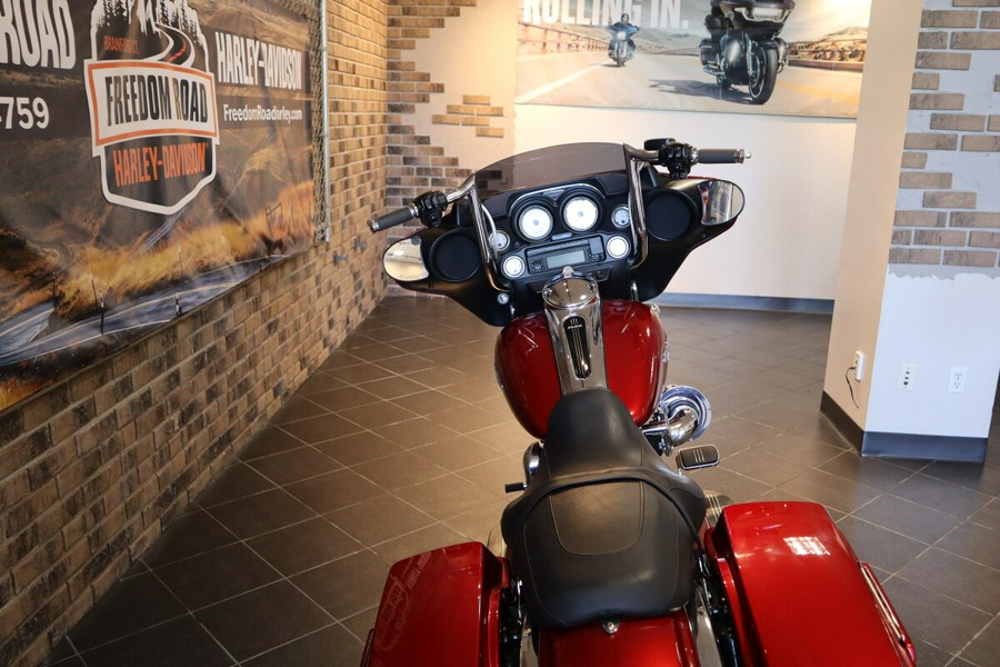 2013 Street Glide® (FLHX)