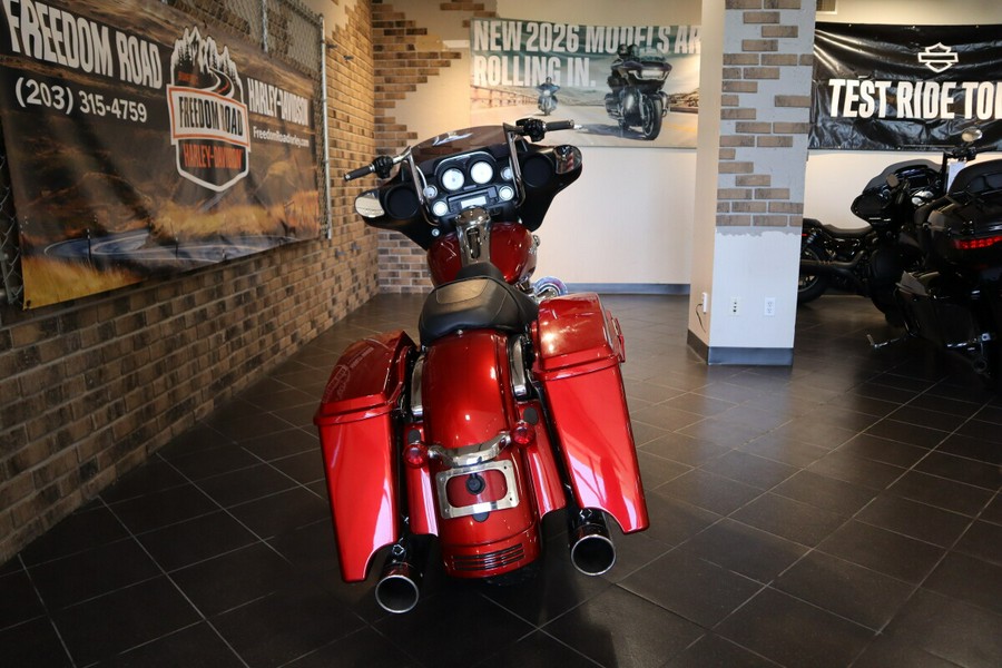2013 Street Glide® (FLHX)