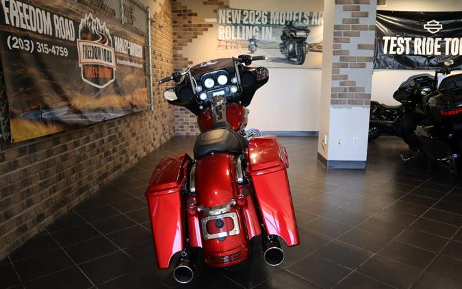 2013 Street Glide® (FLHX)