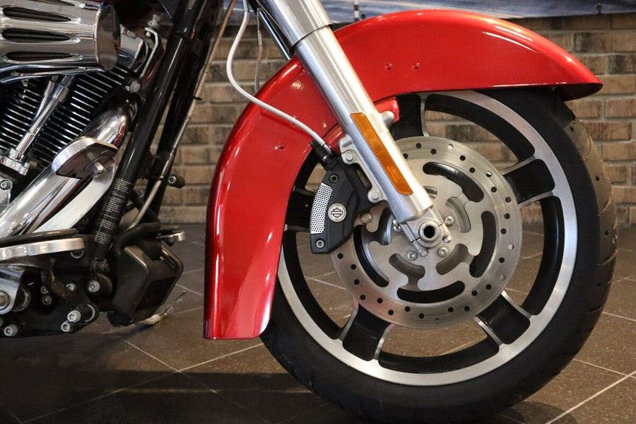 2013 Street Glide® (FLHX)