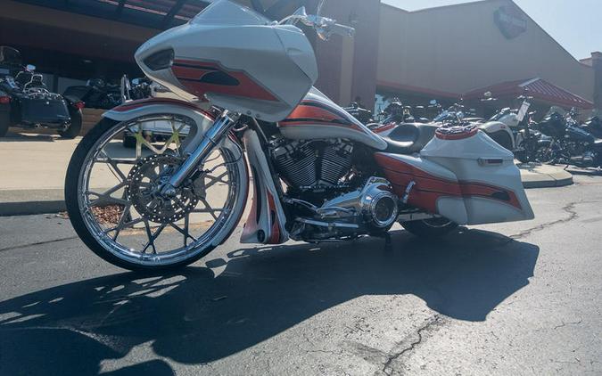 2009 Harley-Davidson® FLTR - Road Glide®