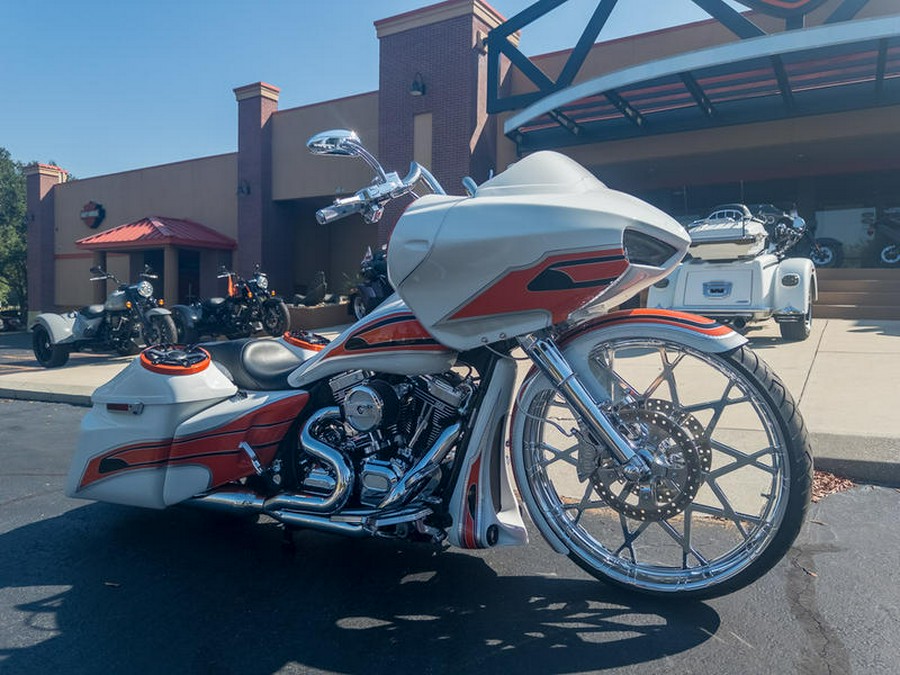 2009 Harley-Davidson® FLTR - Road Glide®