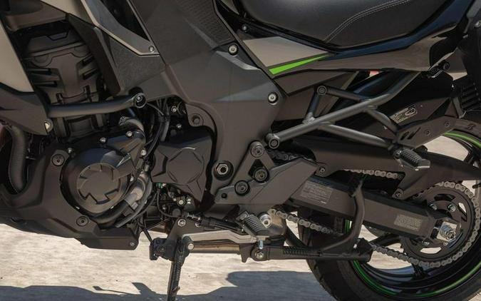 2025 Kawasaki Versys® 1100 SE LT ABS