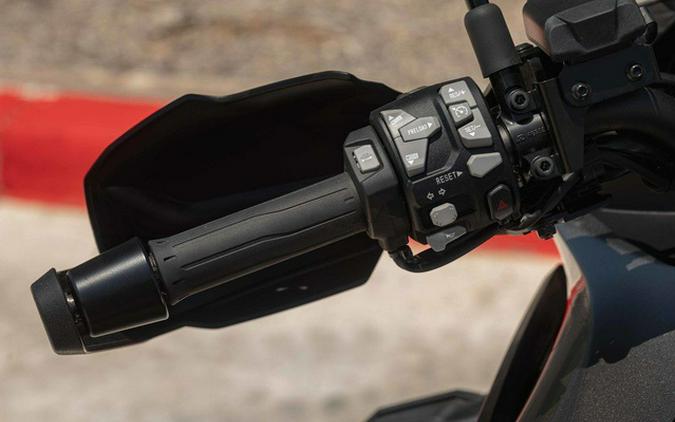 2025 Kawasaki Versys 1100 SE LT ABS