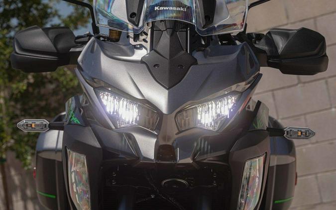 2025 Kawasaki Versys 1100 SE LT ABS