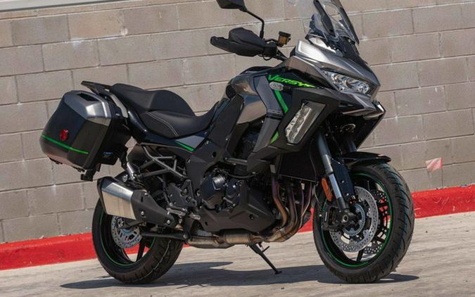 2025 Kawasaki Versys 1100 SE LT ABS