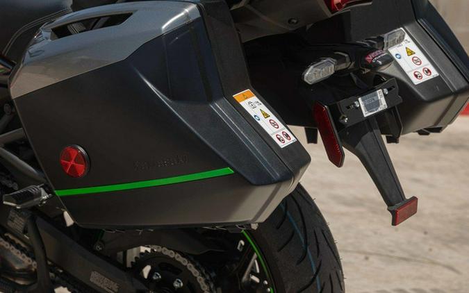 2025 Kawasaki Versys 1100 SE LT ABS