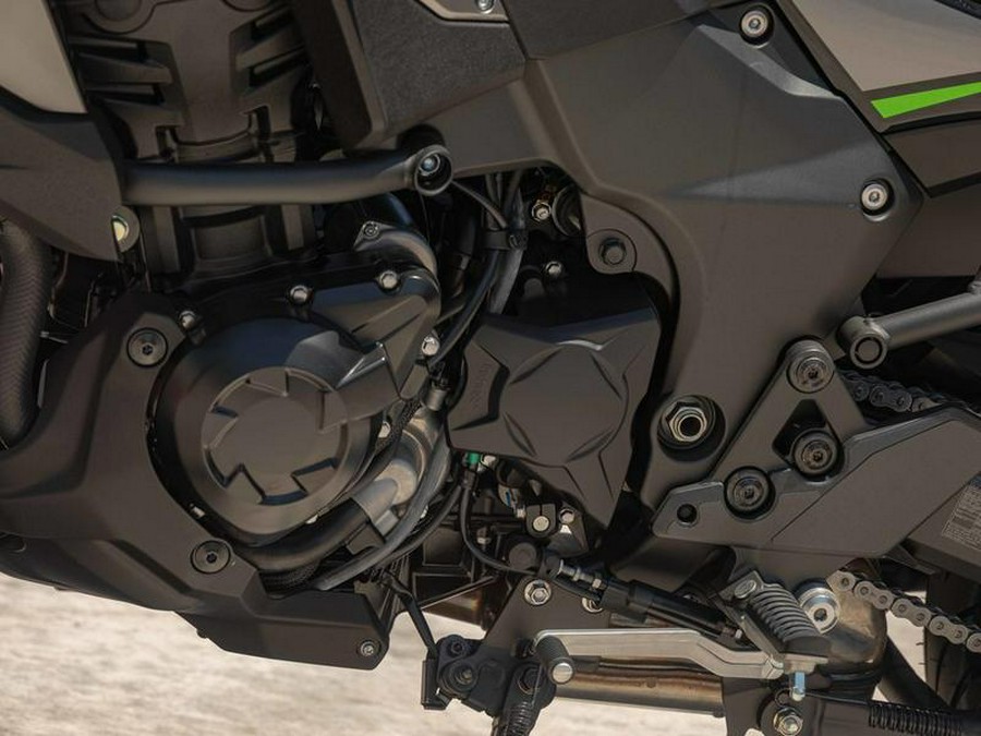 2025 Kawasaki Versys® 1100 SE LT ABS