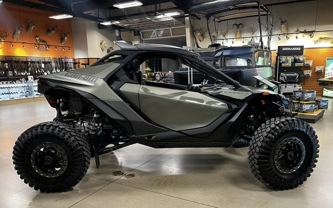 2026 Can-Am Maverick R X rc With SMART-SHOX