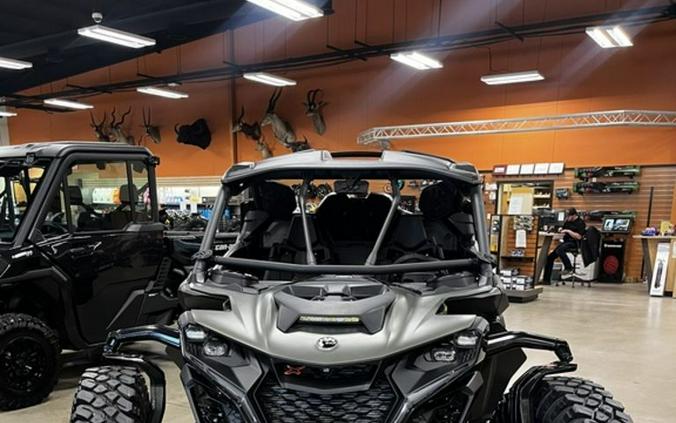 2026 Can-Am Maverick R X rc With SMART-SHOX