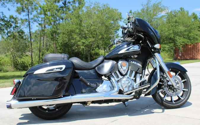 2019 Indian Motorcycle® Chief Dark Horse® Thunder Black Smoke
