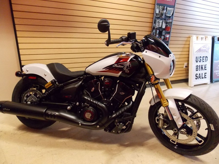 2025 Indian Motorcycle® 101 Scout® Ghost White Metallic with Graphics