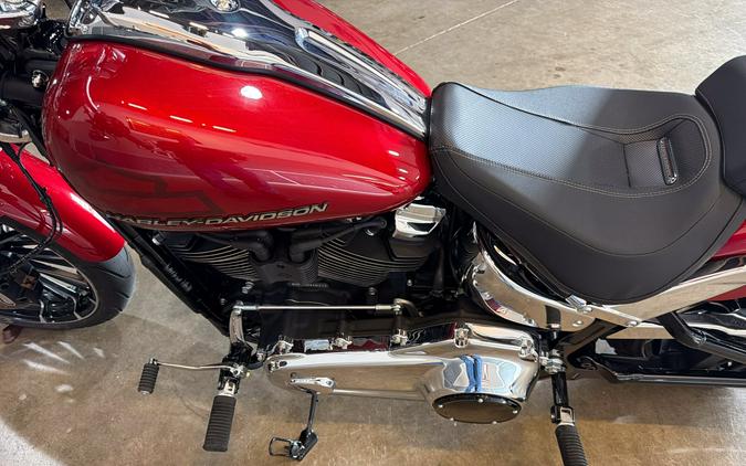 Harley-Davidson® Breakout™ 2025