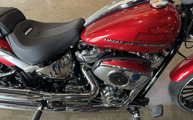 Harley-Davidson® Breakout™ 2025