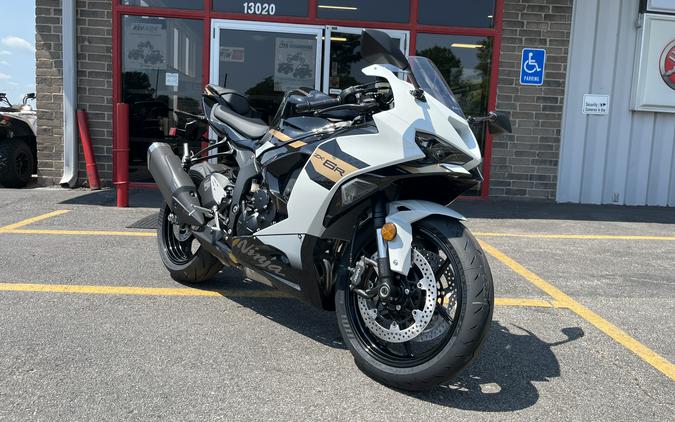2026 KAWASAKI NINJA® ZX™-6R
