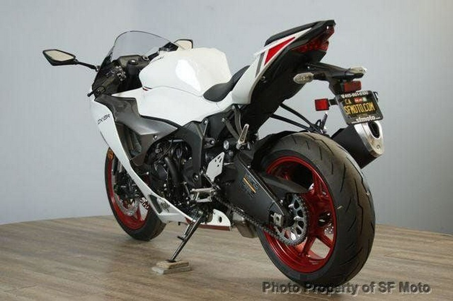 2025 Kawasaki Ninja ZX-6R ABS